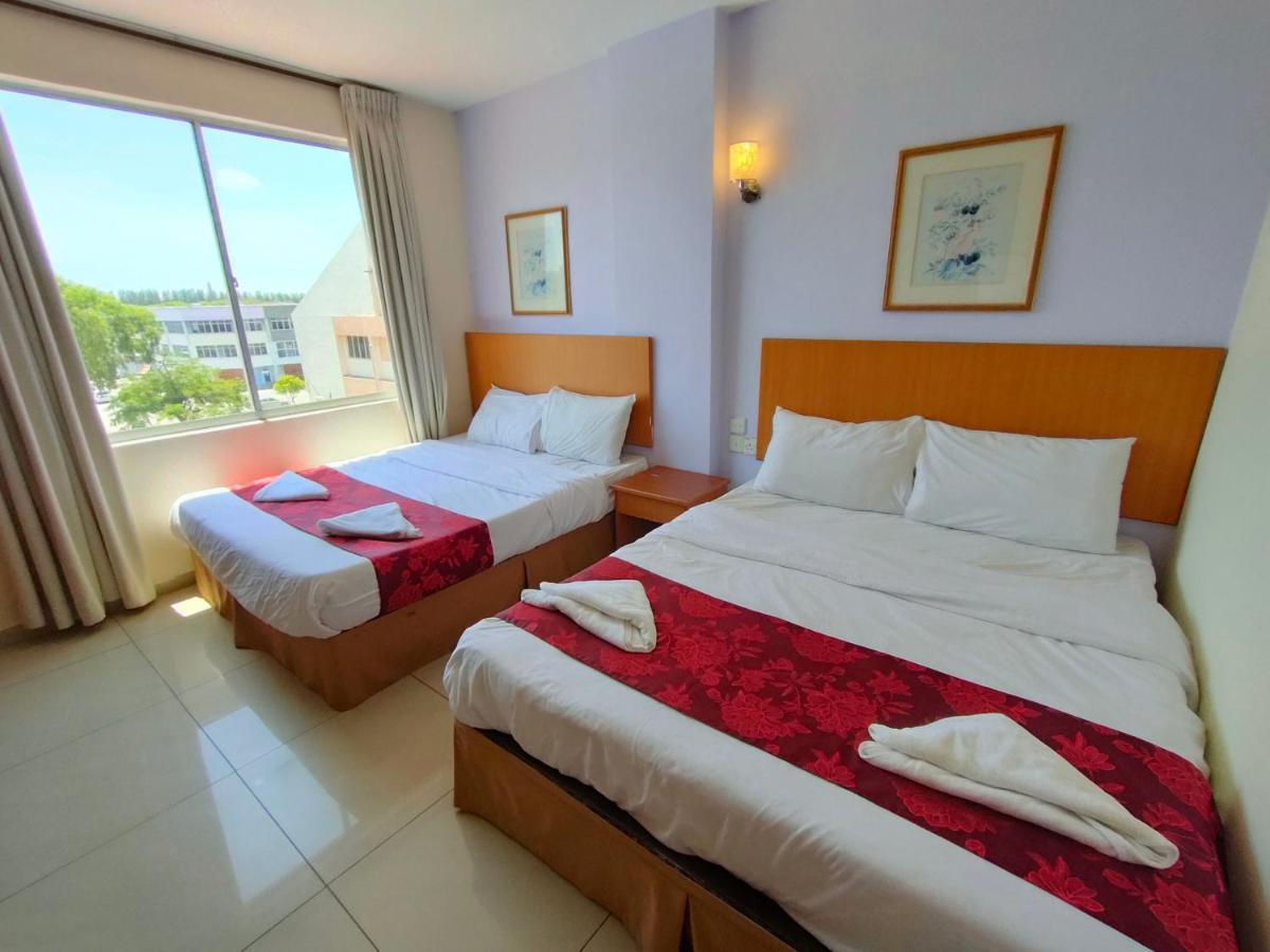Mrc Hotel Melaka Raya Exteriör bild