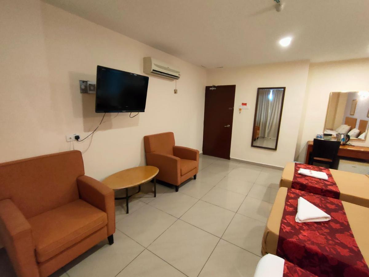 Mrc Hotel Melaka Raya Exteriör bild