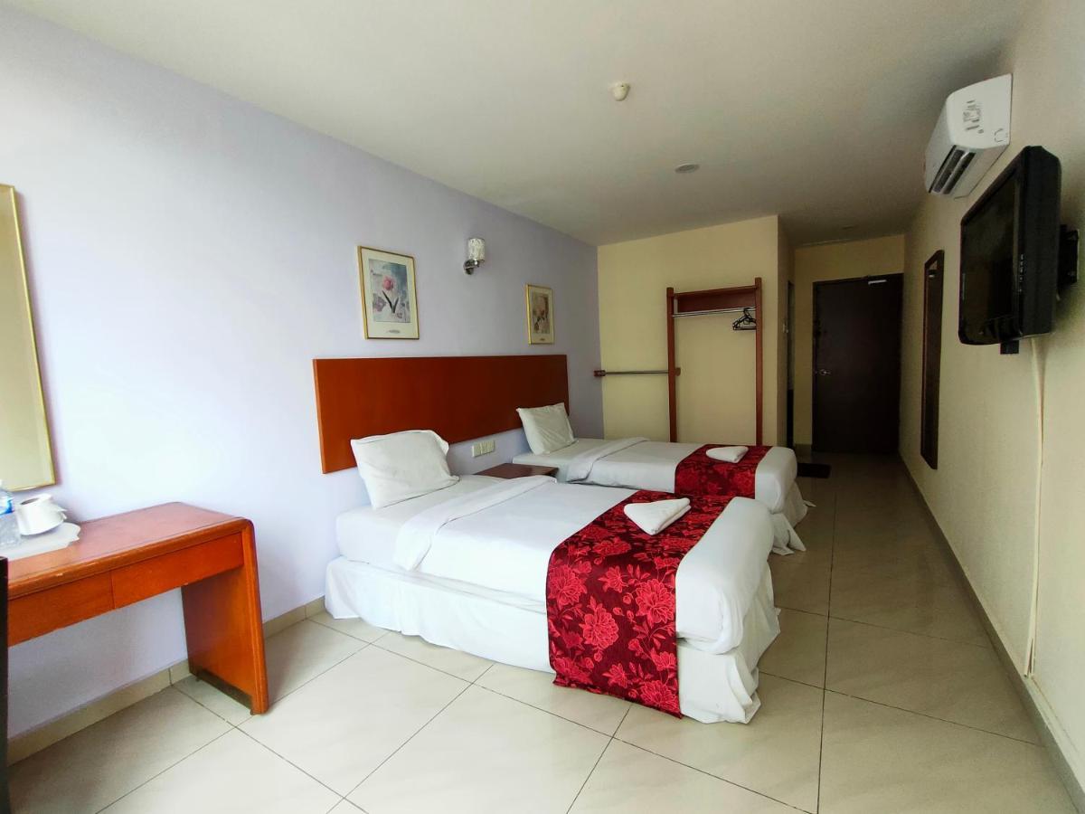 Mrc Hotel Melaka Raya Exteriör bild