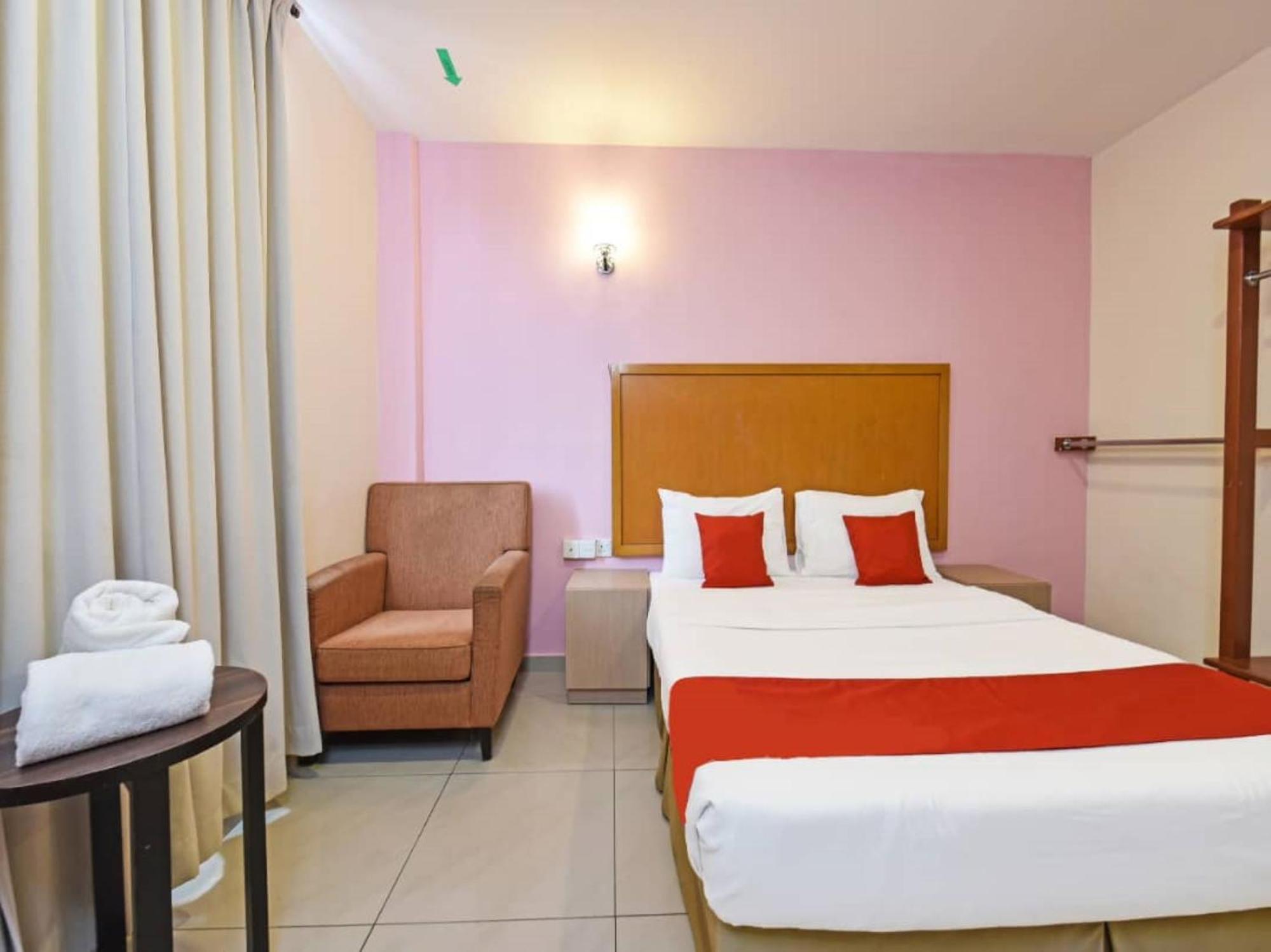 Mrc Hotel Melaka Raya Exteriör bild